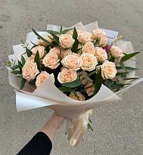 Букет Кремовые розы Латте в Лазаревское