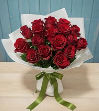 Букет Красные розы в Лазаревское