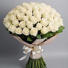 Букет 101 беля роза Белоснежка в Лазаревское