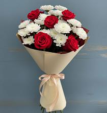 Букет цветов из:  Розы и Хризантемы в Лазаревское