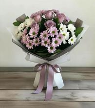 Букет цветов из:  Хризантемы и Розы в Лазаревское