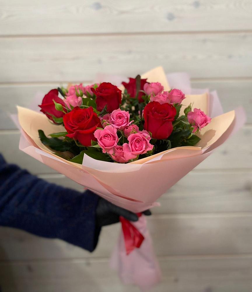 Букет цветов из: Розы в Лазаревское