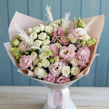 Букет цветов из:  Альстромерии и Розы в Лазаревское