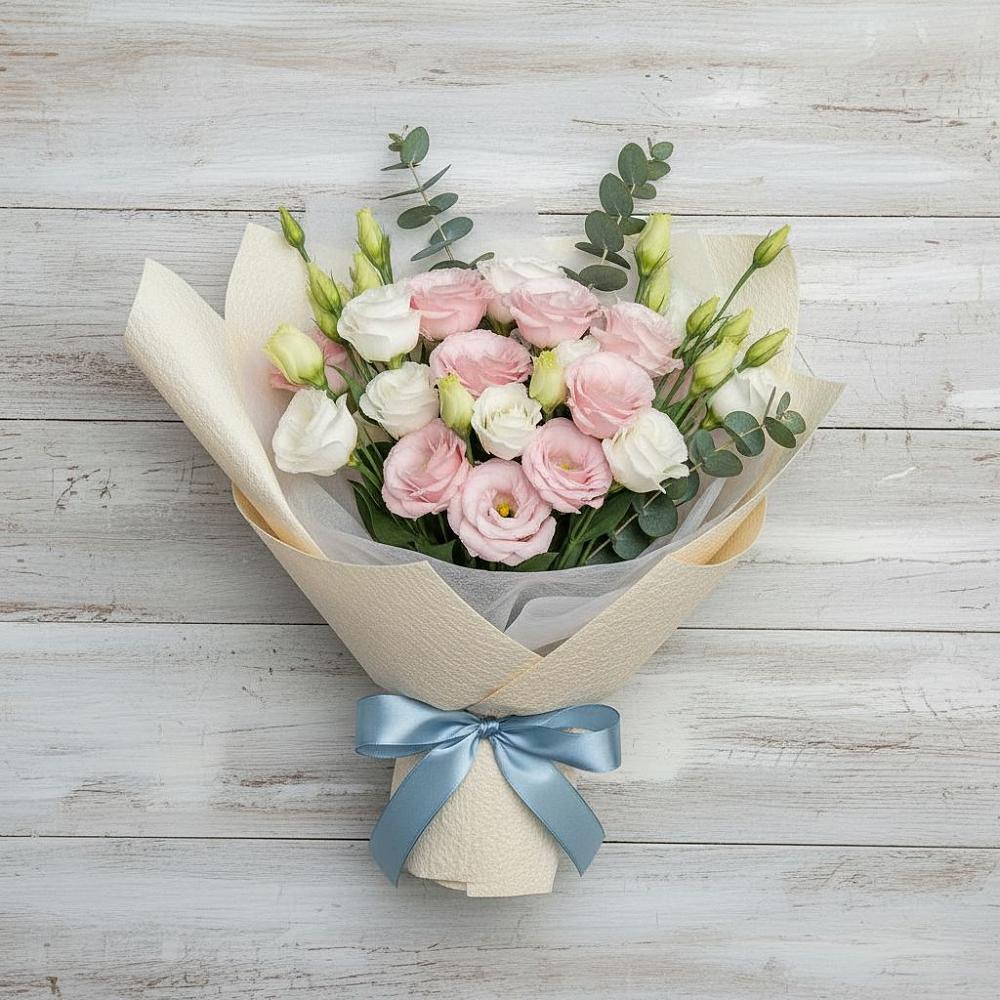 Букет цветов из: Лизиантусы в Лазаревское